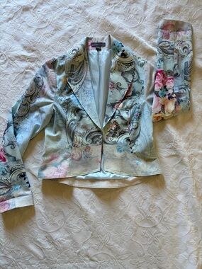 Women's Cropped Floral Baroque Blazer - Multi Pastel